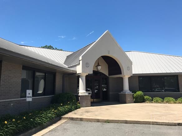 Medical/General Office Space in Lakewood - 2524 Crestwood: 2524 Crestwood Rd, North Little Rock, AR 72116